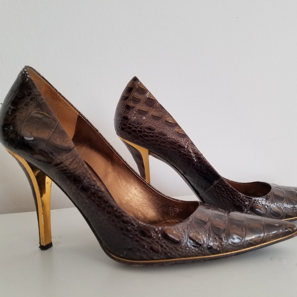 Vintage Marciano Heel w/box